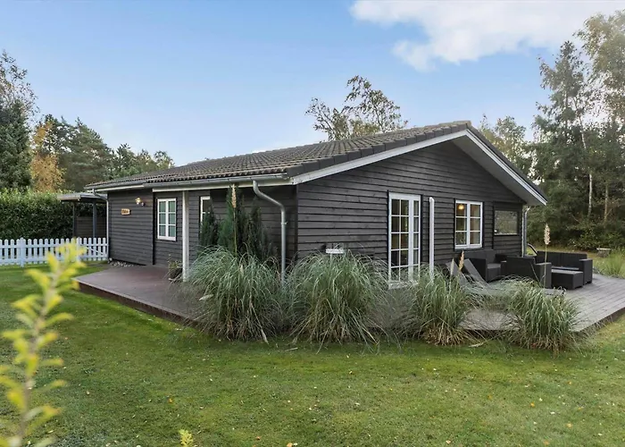 M352-vaeggerlose-pebertraevej-1 Ferienhaus Bøtø By