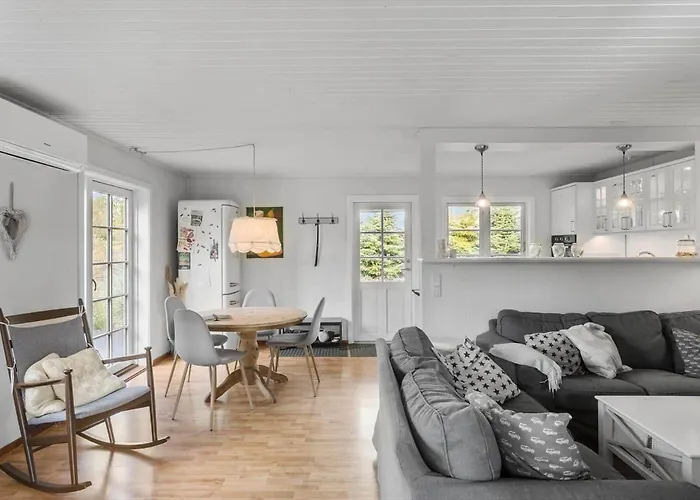 M352-vaeggerlose-pebertraevej-1 Ferienhaus *
